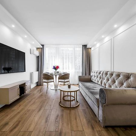 Warsaw Centrum Apartment - Workspace, Balcony - By Rentujemy Exterior photo
